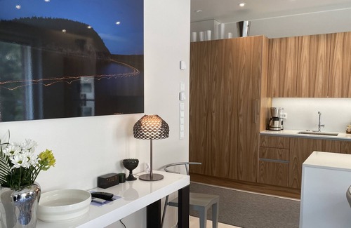 Punavuori Apartment | Luxury City Seafront Apartment w Balcony