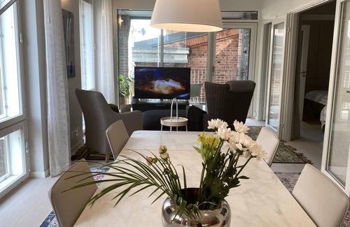 Punavuori Apartment | Luxury City Seafront Apartment w Balcony