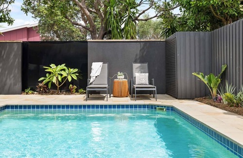 Casuarina Apartment | Coastal Retreat with Pool and Ocean Views, Steps from Beach