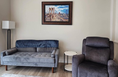 Manhattan Condo | Elegant Colbert Hills Condo with Private Pool & Kitchen