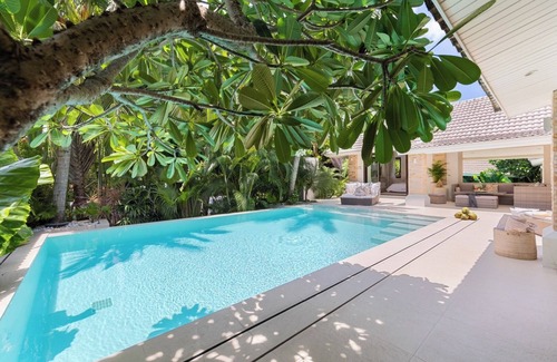 Maret Villa | Experience Vicha Villa by The Perfectionist Villas