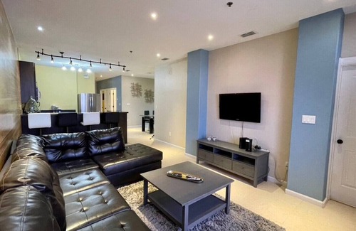 Mission Condo | Luxury Condo 3 Bed/2 bath with Pool and Jacuzzi