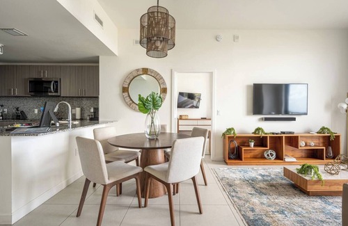 Doral Condo | Beautiful 3 Bedroom Condo with Breathtaking Skyline Views