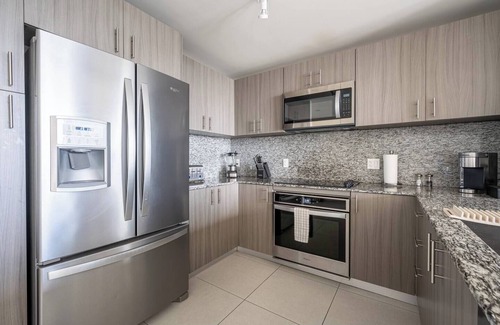 Doral Condo | Beautiful 3 Bedroom Condo with Breathtaking Skyline Views