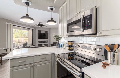 Fox Crossing Condo | Inviting Condo in Bridges at Ocotillo with Pool & Ocean View