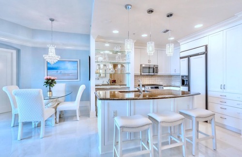 North Naples Condo | Luxury condo in Mercato