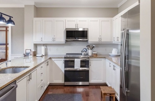Stratton Mountain Condo | Pet-Friendly Condo @ Mt Base: Heated Pool & Hot Tub