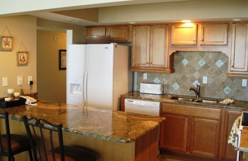 Ono Island Condo | Beachfront Condo: Guest Rated 10/10 with Ocean View & Pool