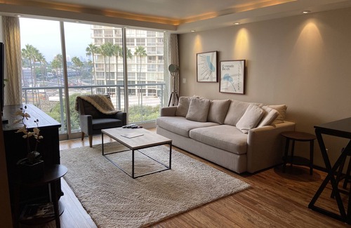 Coronado Condo | Idyllic Oceanfront Condo in Coronado with Resort Amenities