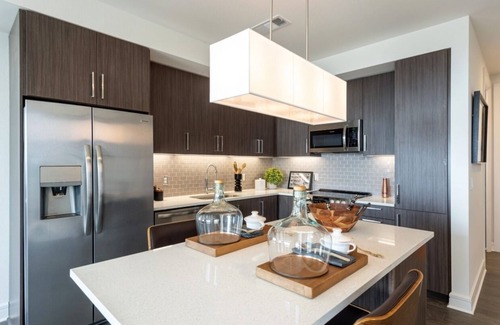 Midtown Condo | LUXURY CONDO with Downtown Balcony View 2 bedroom with gym, pool/grill, lounge