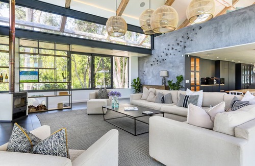 Constantia House | Contemporary Constantia Home with Ocean View and Pool