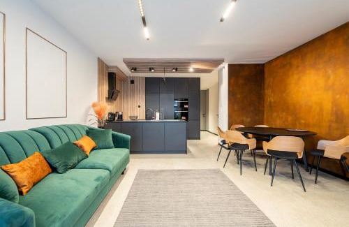 Baluty Apartment | Elegant Copper Apartment II - Guest Rated 9.8/10, Child Friendly