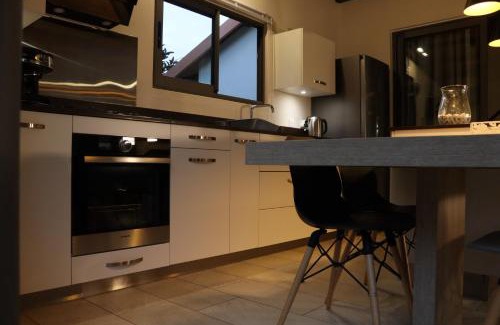 Pamplemousses Apartment | Guest Rated 10/10: Cosy 4-Star Guesthouse with Pool