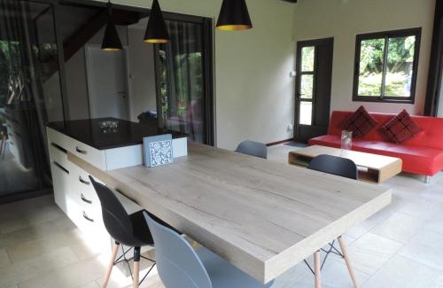 Pamplemousses Apartment | Guest Rated 10/10: Cosy 4-Star Guesthouse with Pool