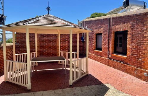 Bicton House | Guest Rated: 9.6 Cottage at the Manor on the River