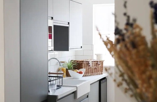 Chester Cottage | Stylish Cottage Retreat Within Historic City Walls