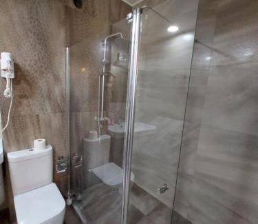 Tbilisi Apartment | Inviting Avlabar Top: 4-Star Apartment with Hot Tub