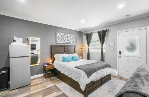 Vista House | Cozy Studio with Oceanfront Views and Firepit