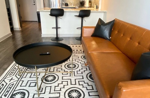 Uptown Condo | ***Luxury Dallas Apartment***| Walking Distance to AAC