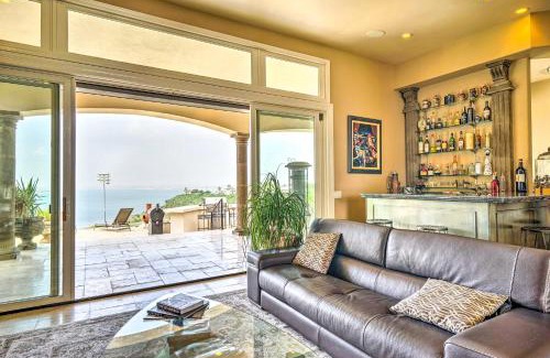 Amistad National Recreational Area House | Pet-Friendly Del Rio Home with Pool & Scenic Lake Views