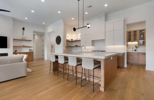 Kanab House | Luxury Desert Oasis in Kanab Near Zion Family