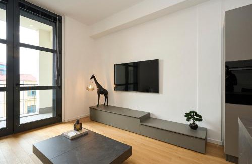 Milan Apartment | Modern Design House near DUOMO-NAVIGLI - Rated 10/10
