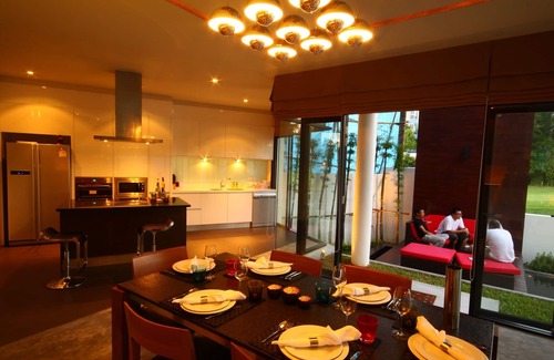Kathu Villa | Elegantly Designed 3 Bedroom Villa with Private Pool