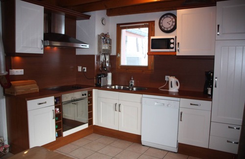 Oz Ski Chalet | Stunning 12-Person Chalet Near Slopes in Alpe d'Huez