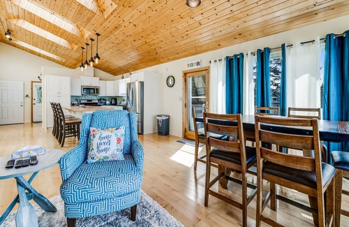Depoe Bay House | Dog-Friendly Oasis with Ocean Views and Jetted Tub