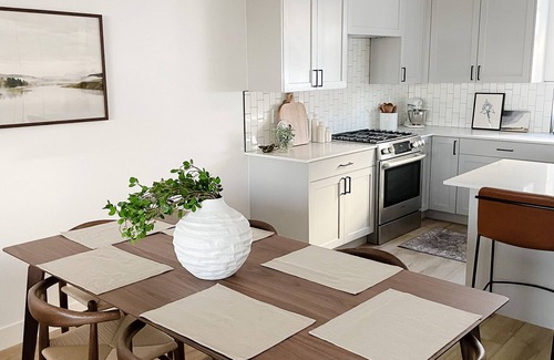 Central Business District House | Guest Rated 10/10: Modern Downtown 3-Bedroom Townhome