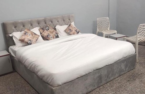 Sector 63 Apartment | Dreamy Villa Retreat: Pet & Child Friendly Getaway