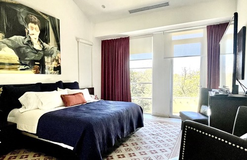 Santa Ana Apartment | Luxury Duplex Penthouse