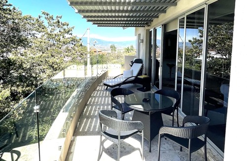 Santa Ana Apartment | Luxury Duplex Penthouse