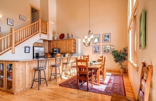 Three Peaks House | Exceptional Eagles Nest House with Pool & Close to Nature
