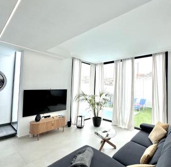 Telde Villa | Luxury Villa in Melenara