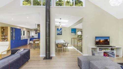 Pearl Beach House | Elegant Retreat at Crystal with Pool & Family Amenities