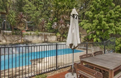 Pearl Beach House | Elegant Retreat at Crystal with Pool & Family Amenities