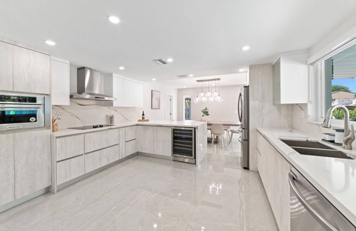 Country Club House | Premier Family Getaway with Heated Pool & Mini Golf