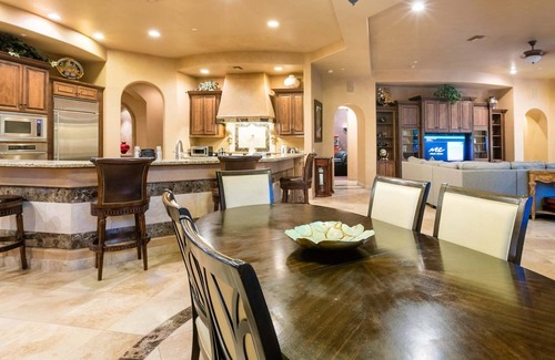 Paradise Valley House | Pet-Friendly Mummy Mountain Estate with Private Pool & Spa