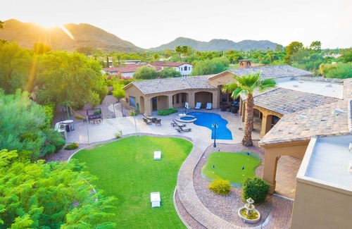 Paradise Valley House | Pet-Friendly Mummy Mountain Estate with Private Pool & Spa