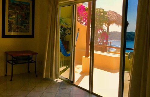 P Chahue Villa | Oceanfront Villa with Infinity Pool & Unmatched Guest Rating