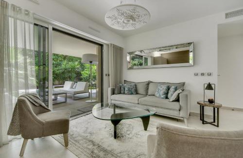 Saint-Tropez City Centre Apartment | Exclusive Oceanfront Resort with Spa and Private Pool