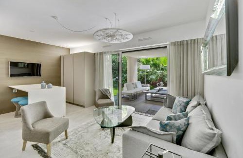 Saint-Tropez City Centre Apartment | Exclusive Oceanfront Resort with Spa and Private Pool