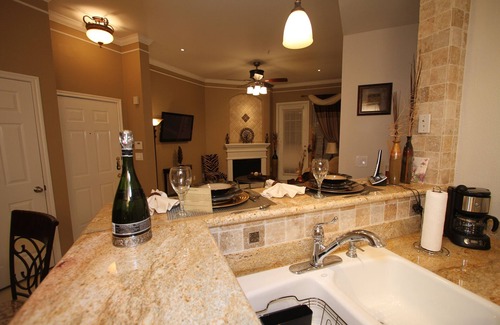 South Shore Harbour Condo | Exquisite Executive Apartment with Pool & Spa - Rated 9.8