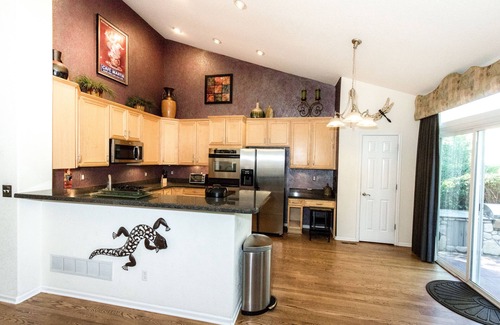 Centennial House | Pet-Friendly Executive Home Near Parker & DTC - Top Rated!
