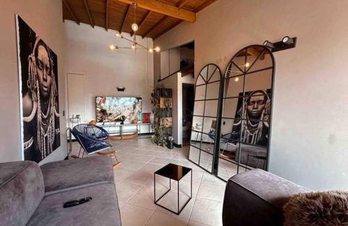 Patio Bonito Apartment | Experience Luxury at Poblado: Family-Friendly Amenities