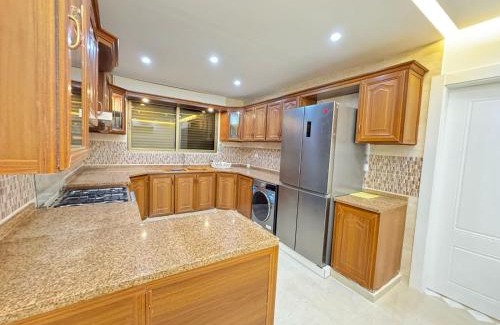 Amman Apartment | Family-Friendly Gather 'n' Gab Gateway with Top Ratings