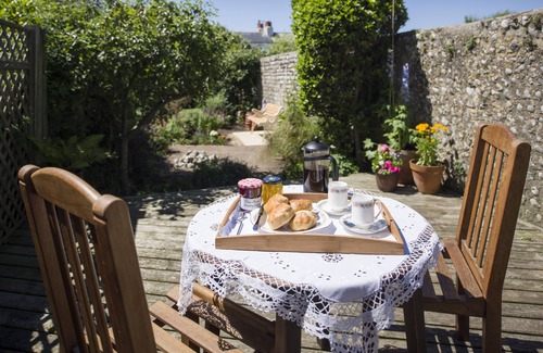 Seaford House | Family-Friendly Retreat by the Sea on South Downs
