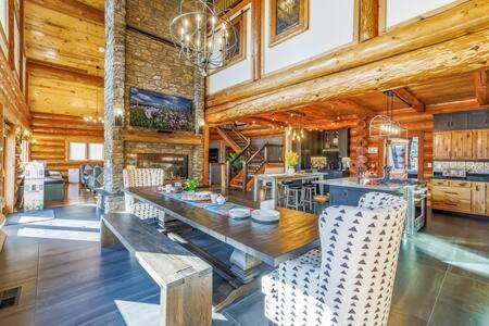 Snoqualmie Pass House | Family-Friendly Cabin Retreat at Summit West - Pet Welcoming