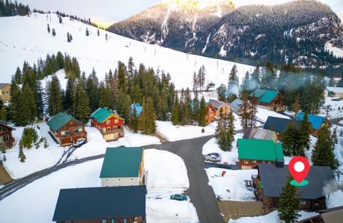 Snoqualmie Pass House | Family-Friendly Cabin Retreat at Summit West - Pet Welcoming